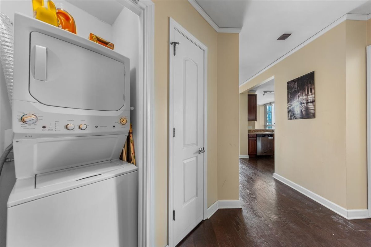 420 E Waterside Drive #2303, Chicago, IL 60601