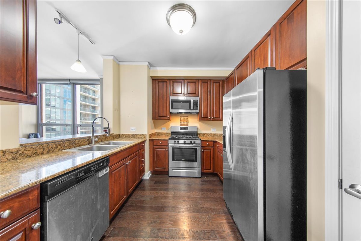 420 E Waterside Drive #2303, Chicago, IL 60601
