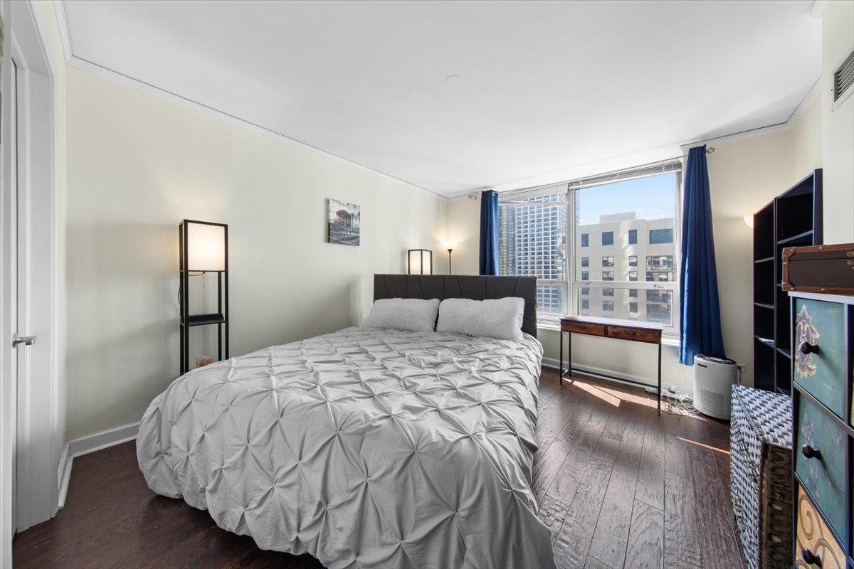 420 E Waterside Drive #2303, Chicago, IL 60601