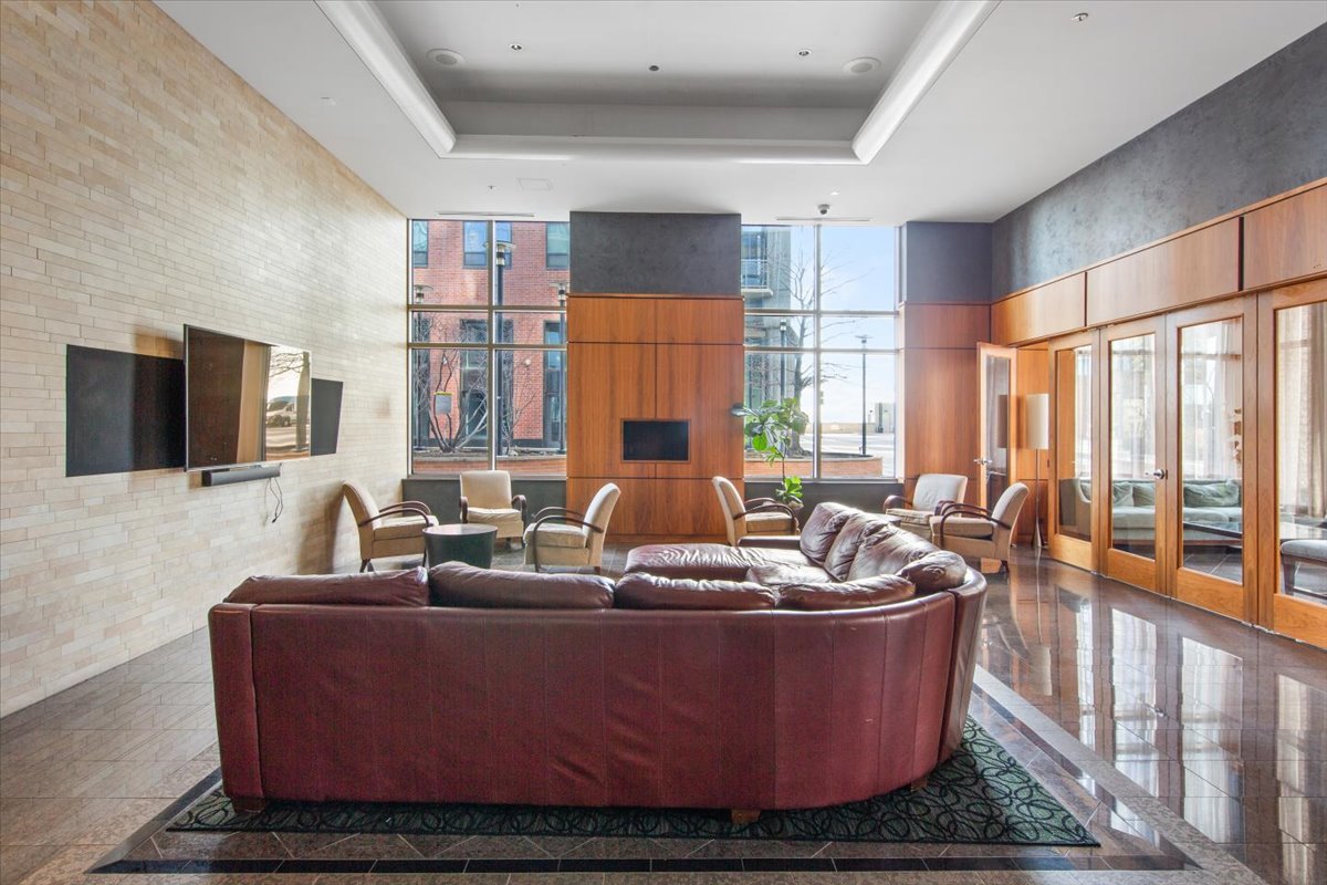 420 E Waterside Drive #2303, Chicago, IL 60601