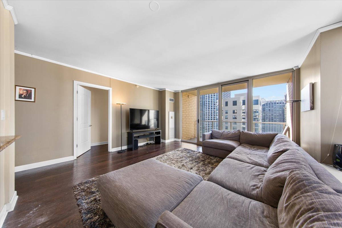420 E Waterside Drive #2303, Chicago, IL 60601