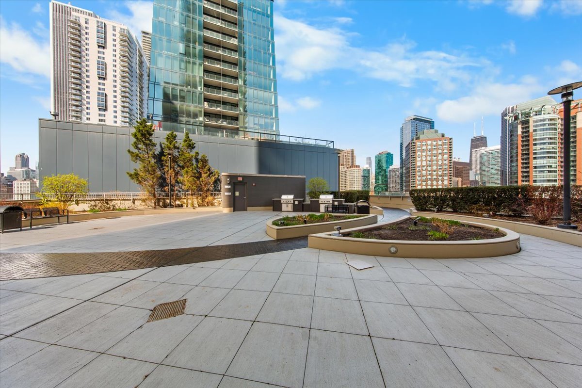 420 E Waterside Drive #2303, Chicago, IL 60601