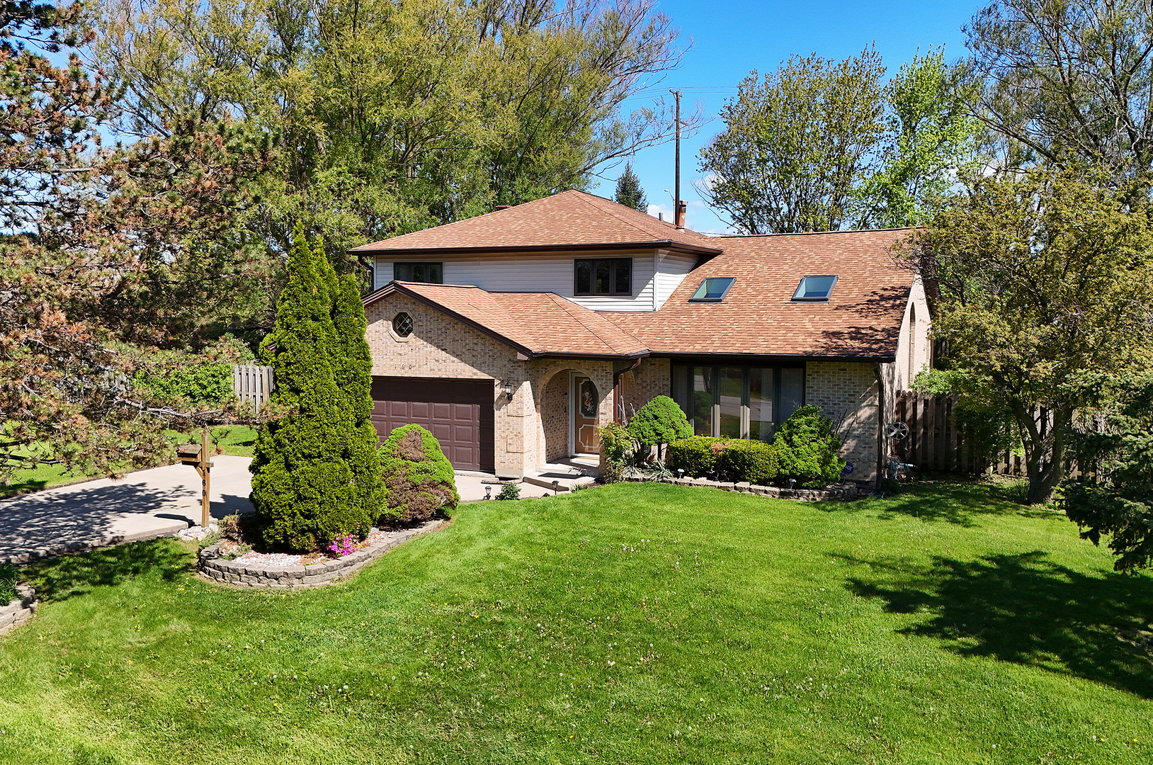 160 Aster Lane, Hoffman Estates, IL 60169