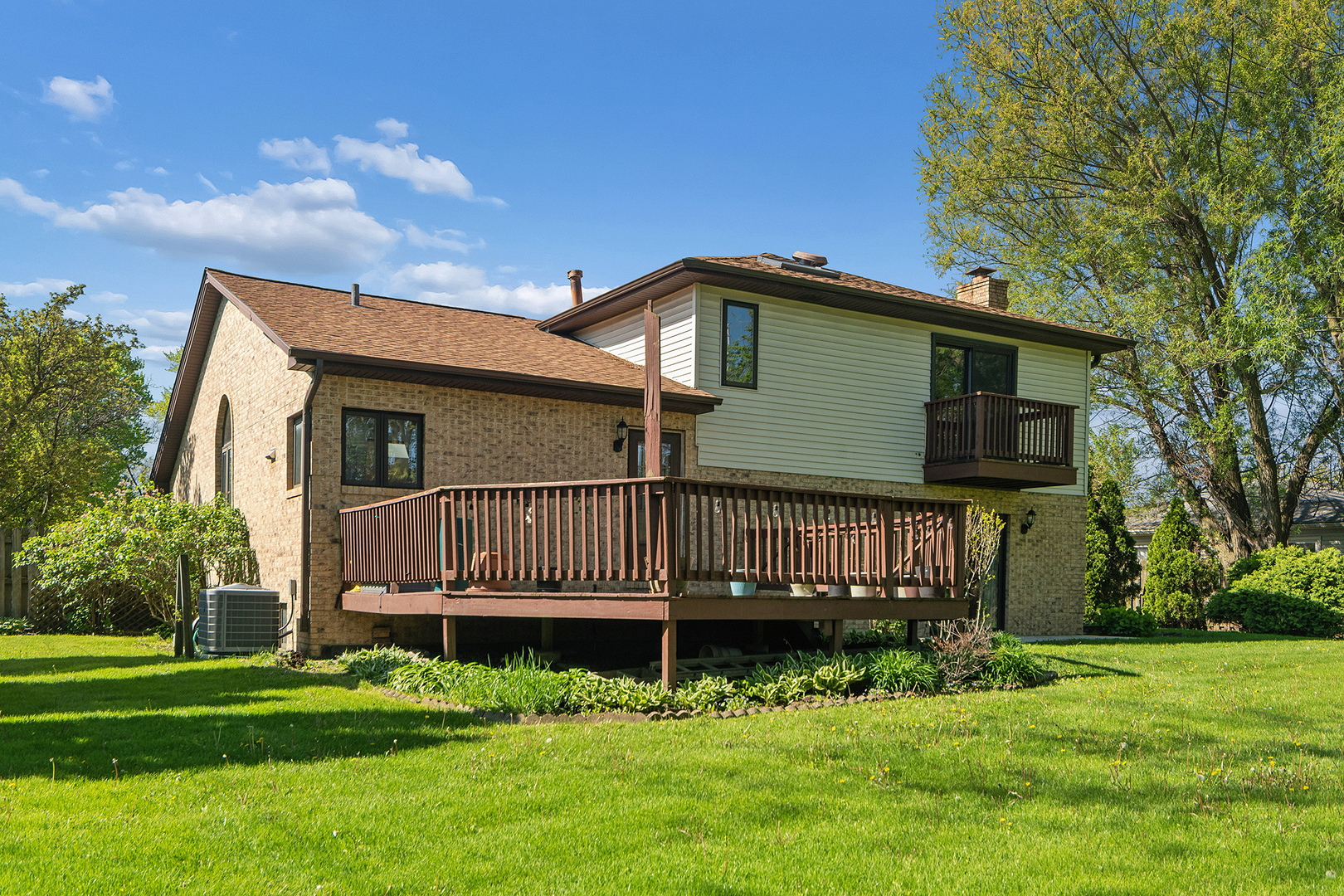160 Aster Lane, Hoffman Estates, IL 60169