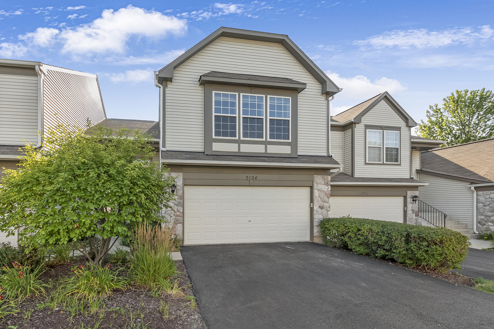 3124 Ollerton Avenue, Aurora, IL 60502