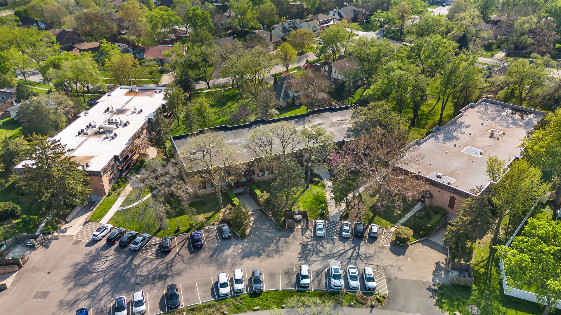 7930 Woodglen Lane #209, Downers Grove, IL 60516