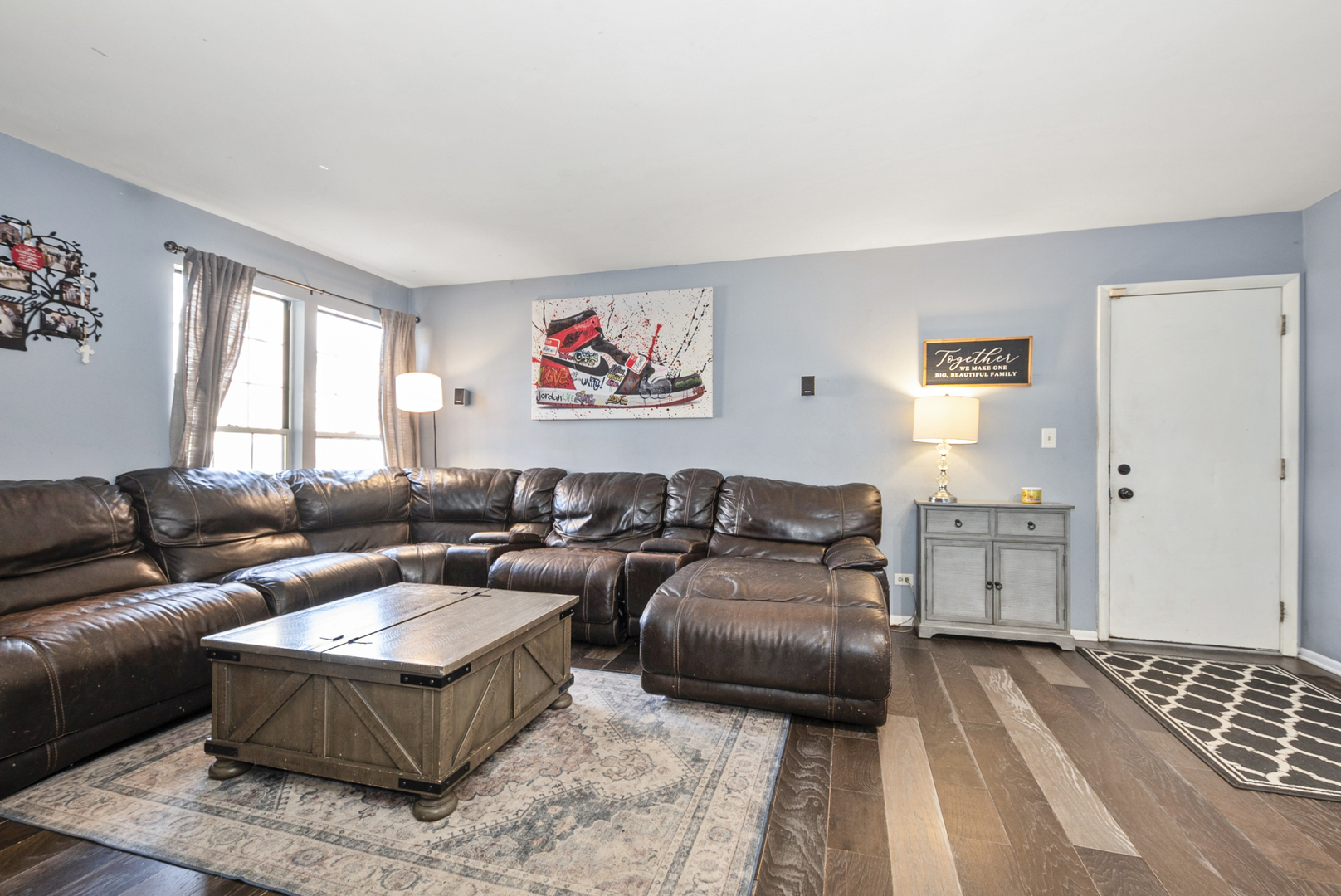 2108 Glasgow Court, Hanover Park, IL 60133