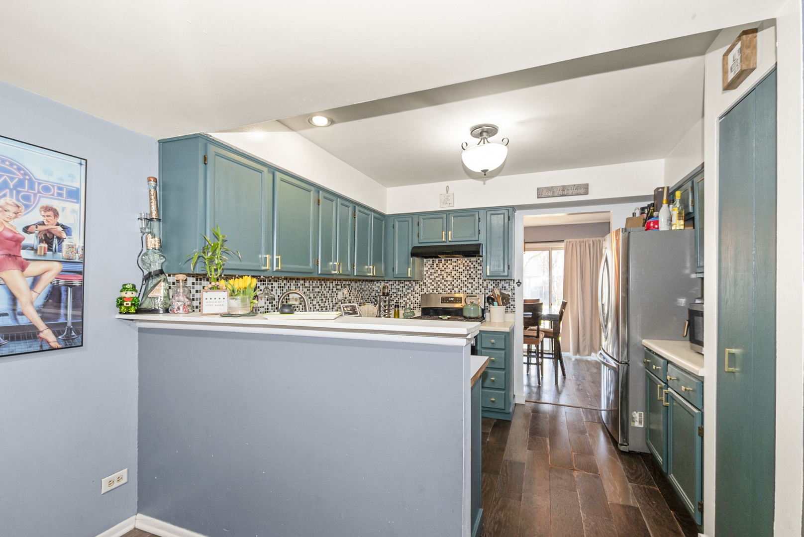 2108 Glasgow Court, Hanover Park, IL 60133