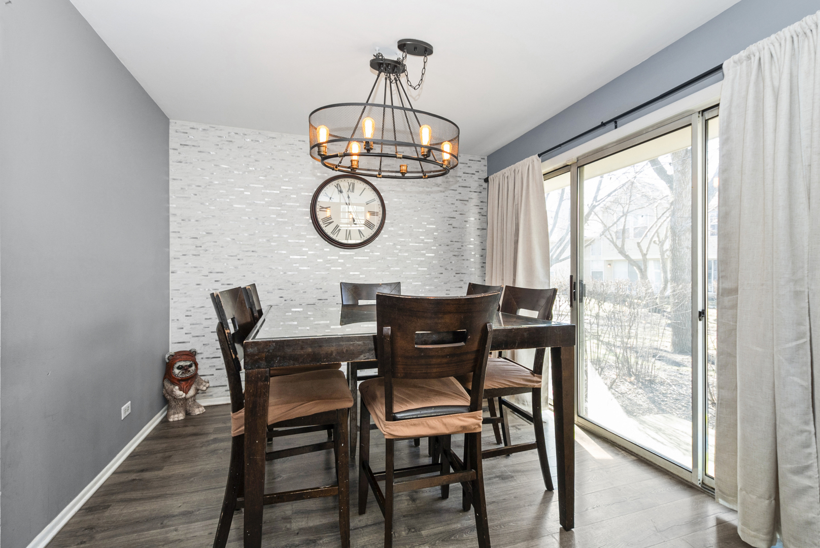 2108 Glasgow Court, Hanover Park, IL 60133