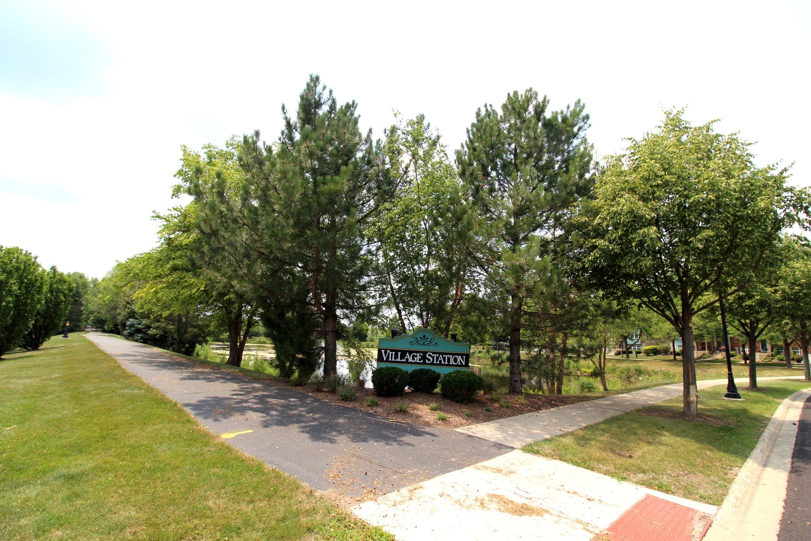 125 Station Park Circle #125, Grayslake, IL 60030