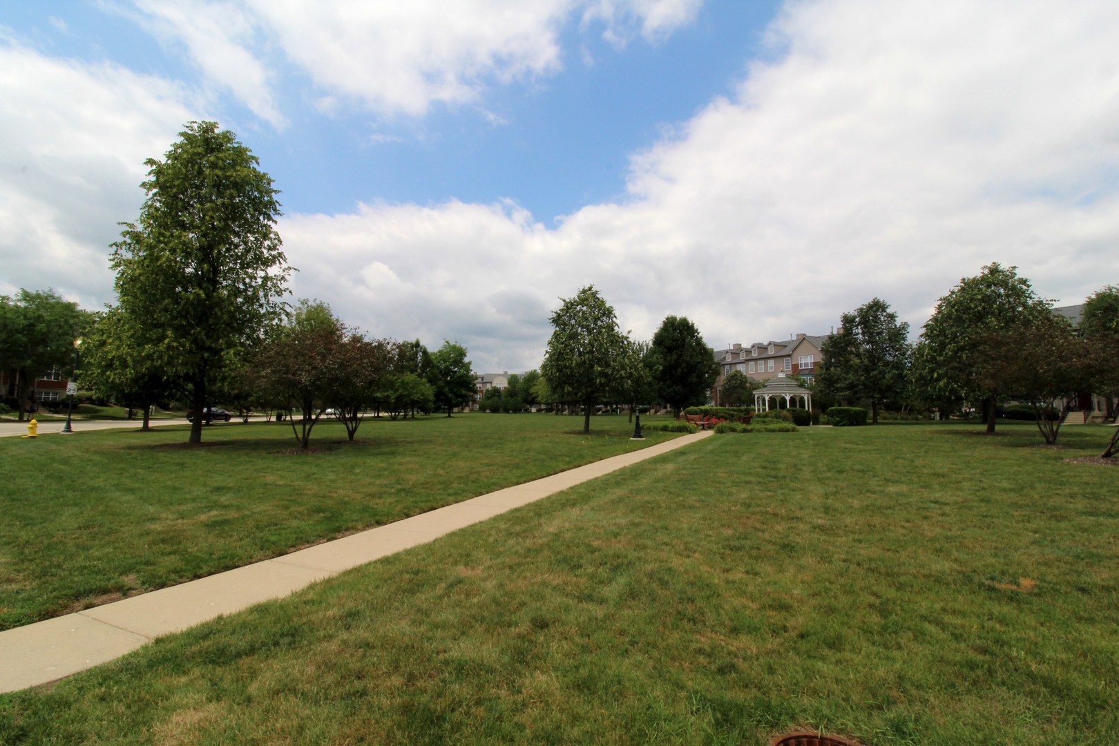 125 Station Park Circle #125, Grayslake, IL 60030