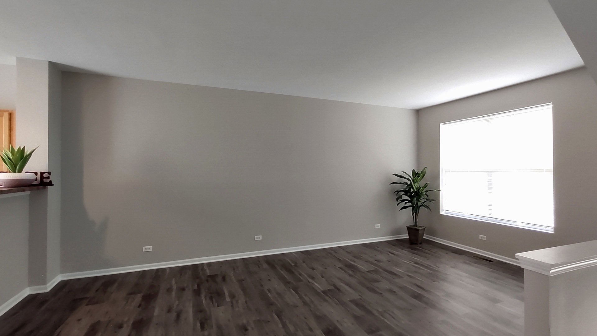 125 Station Park Circle #125, Grayslake, IL 60030