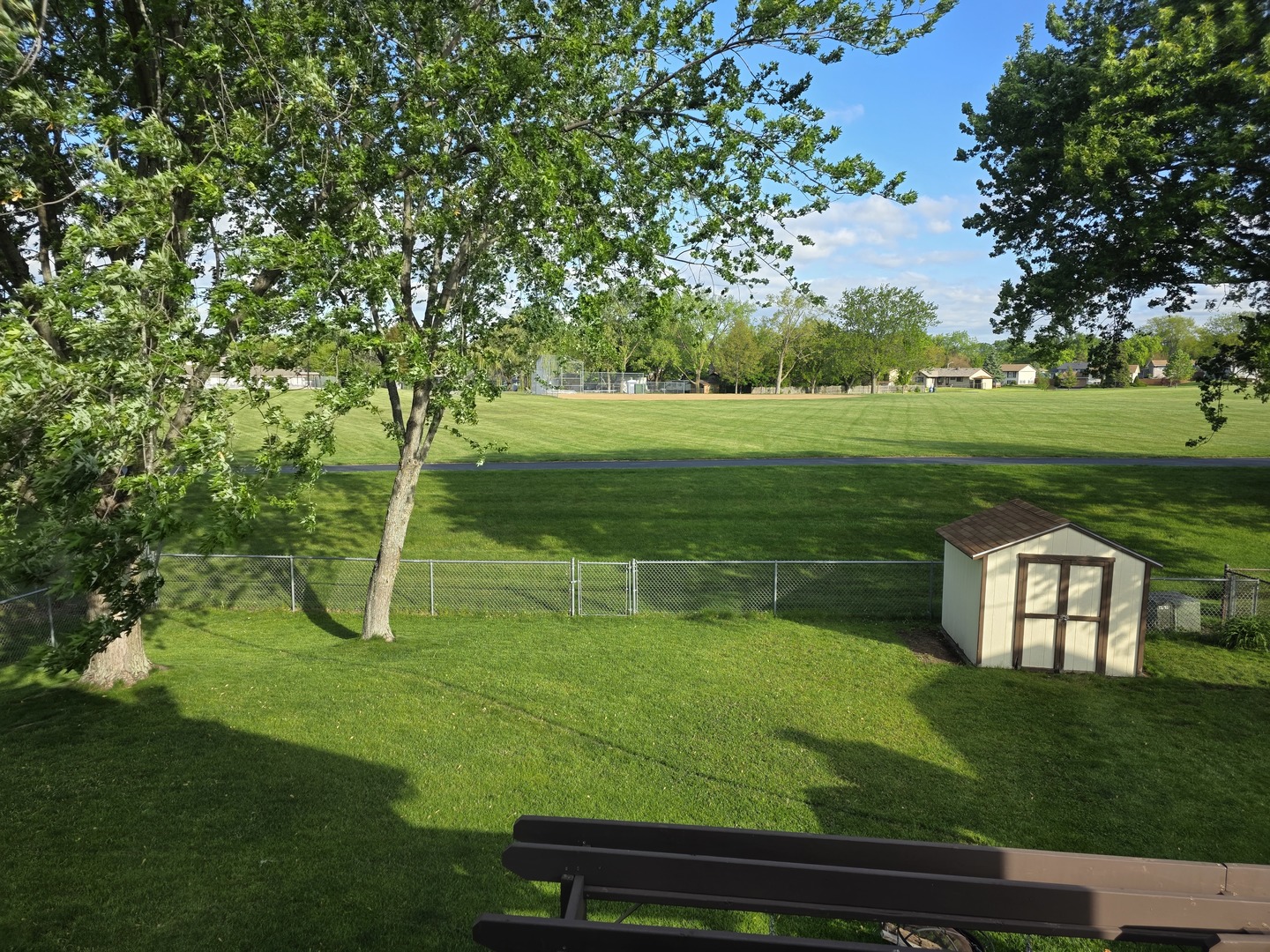 942 W Clearwater Street, Roselle, IL 60172