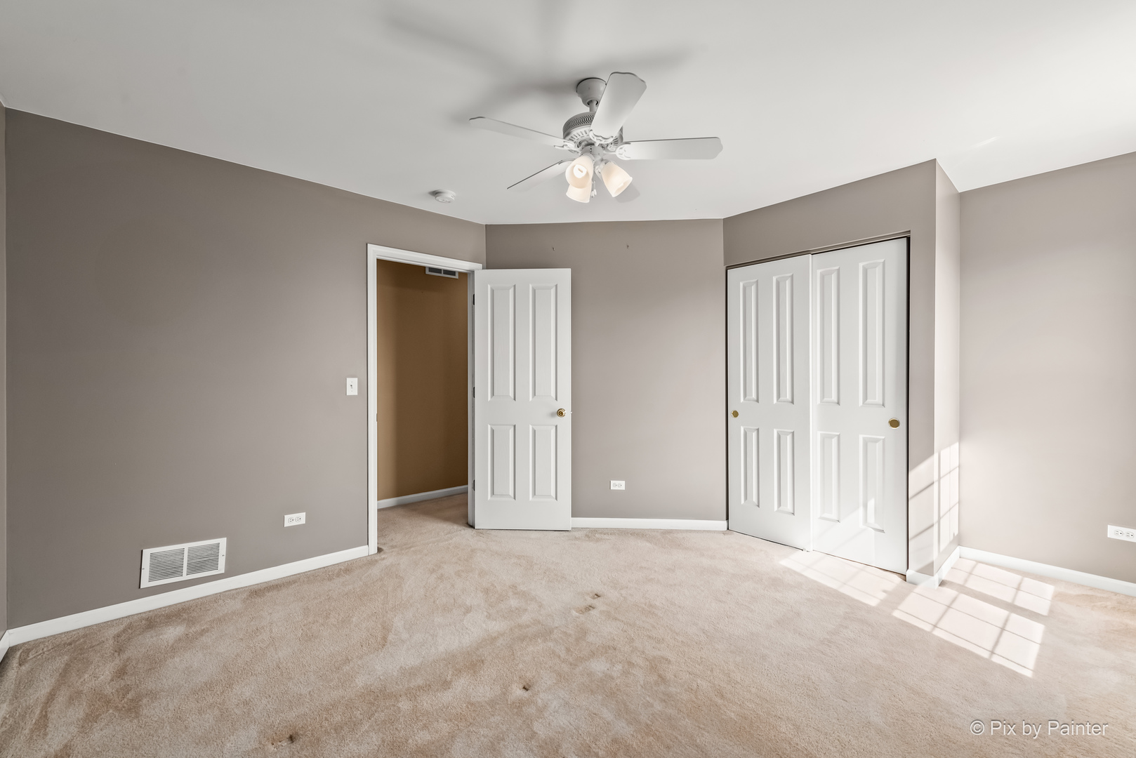 2211 Hazelwood Drive, McHenry, IL 60051