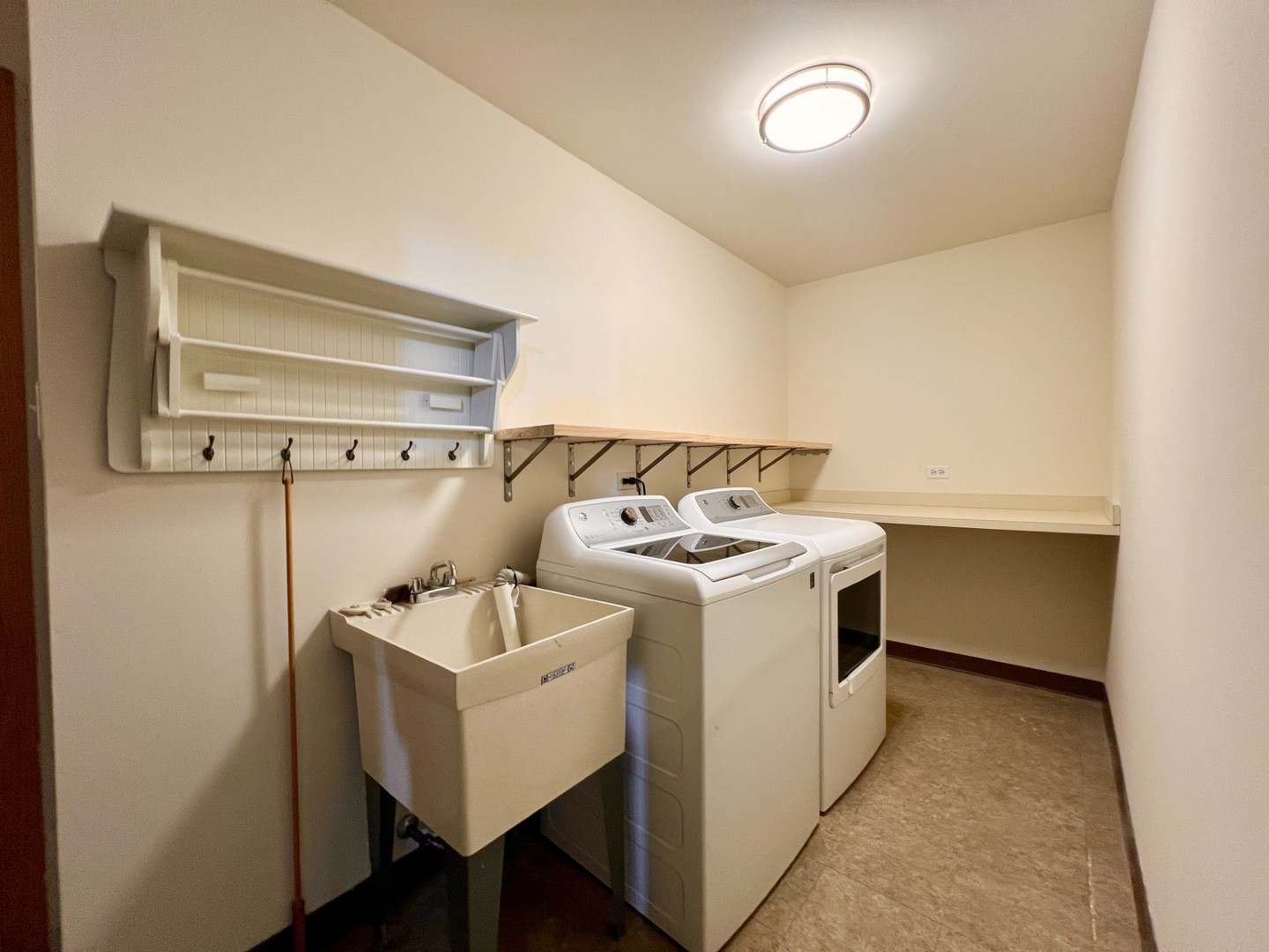 13339 S Oak Hills Parkway #13339, Palos Heights, IL 60463
