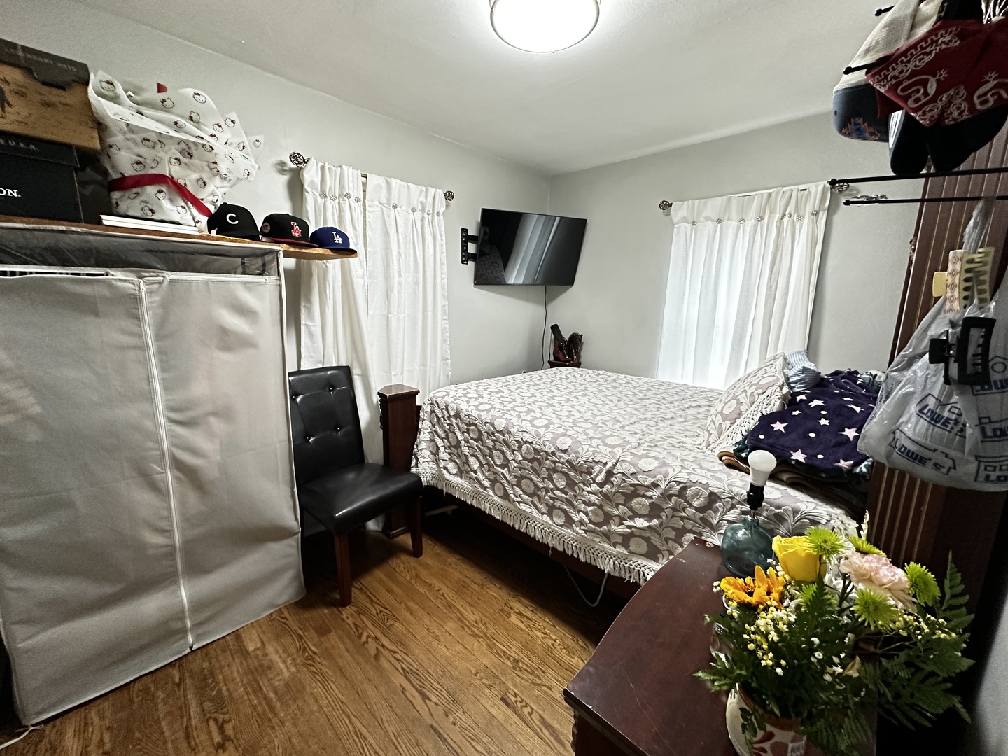 633 S Elmwood Avenue, Waukegan, IL 60085