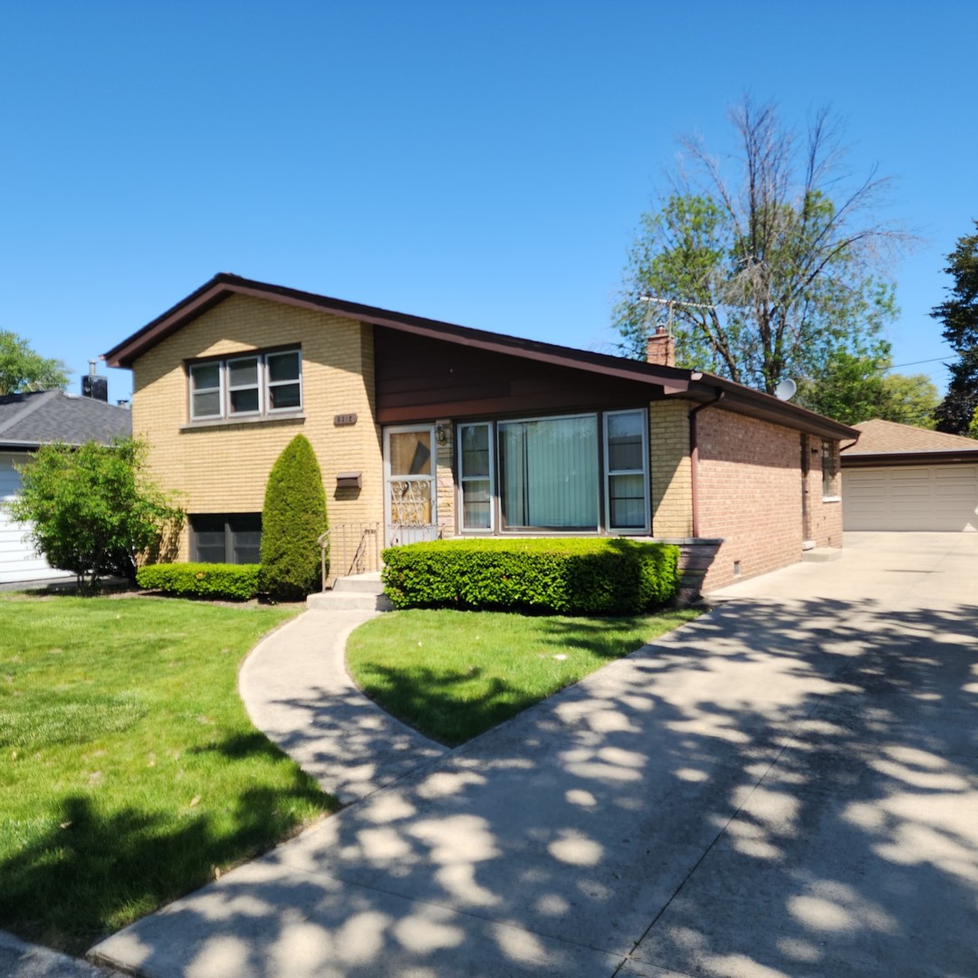 5312 Kimball Place, Oak Lawn, IL 60453