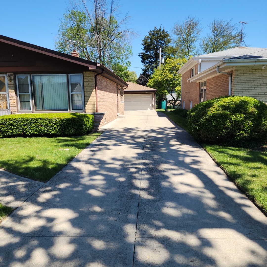 5312 Kimball Place, Oak Lawn, IL 60453
