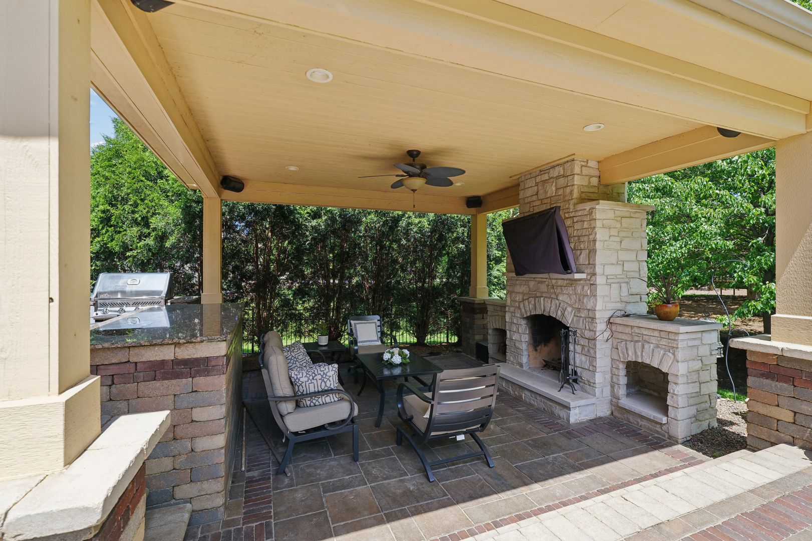 3508 Redwing Court, Naperville, IL 60564