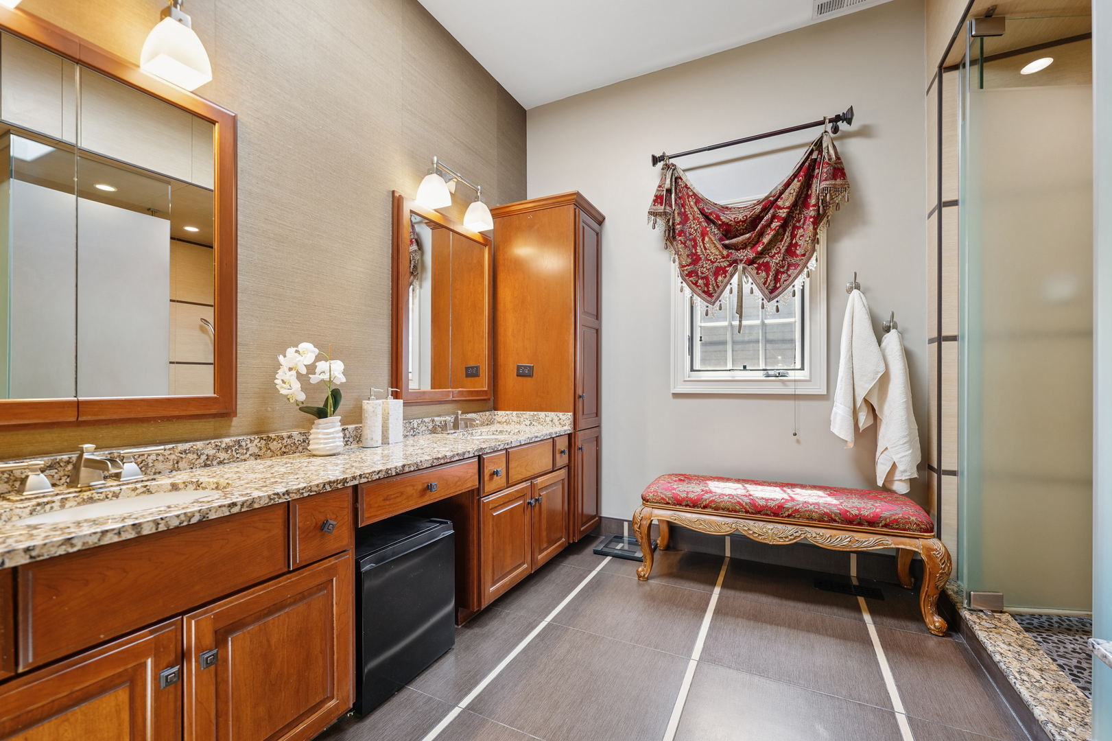 3508 Redwing Court, Naperville, IL 60564