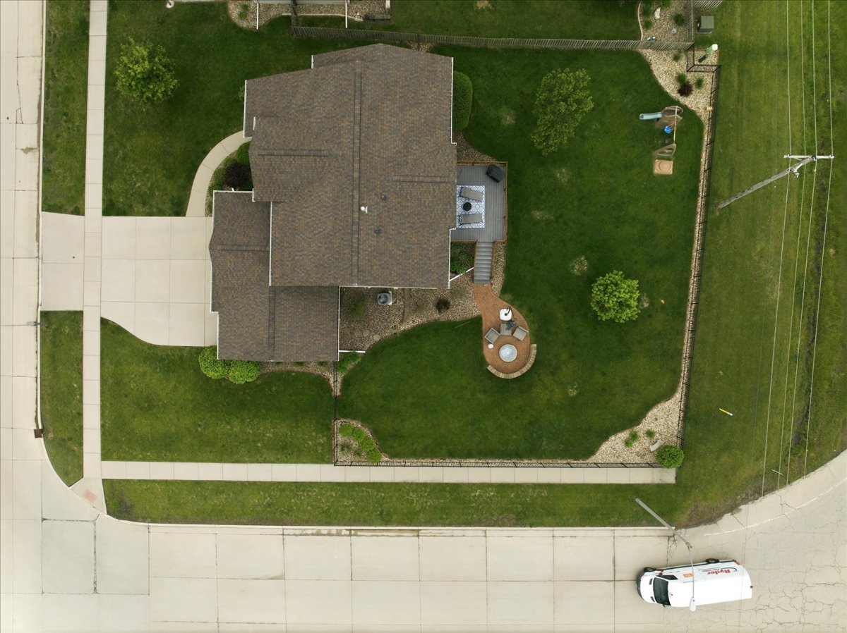 3920 Brookline Lane, Bloomington, IL 61705