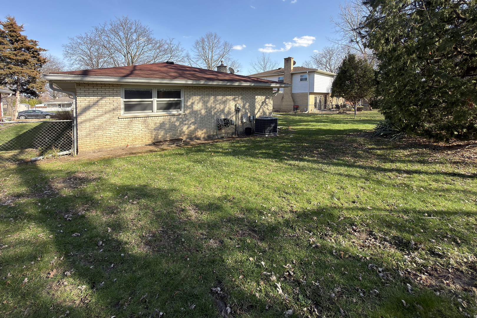 914 S Robert Drive, Mount Prospect, IL 60056