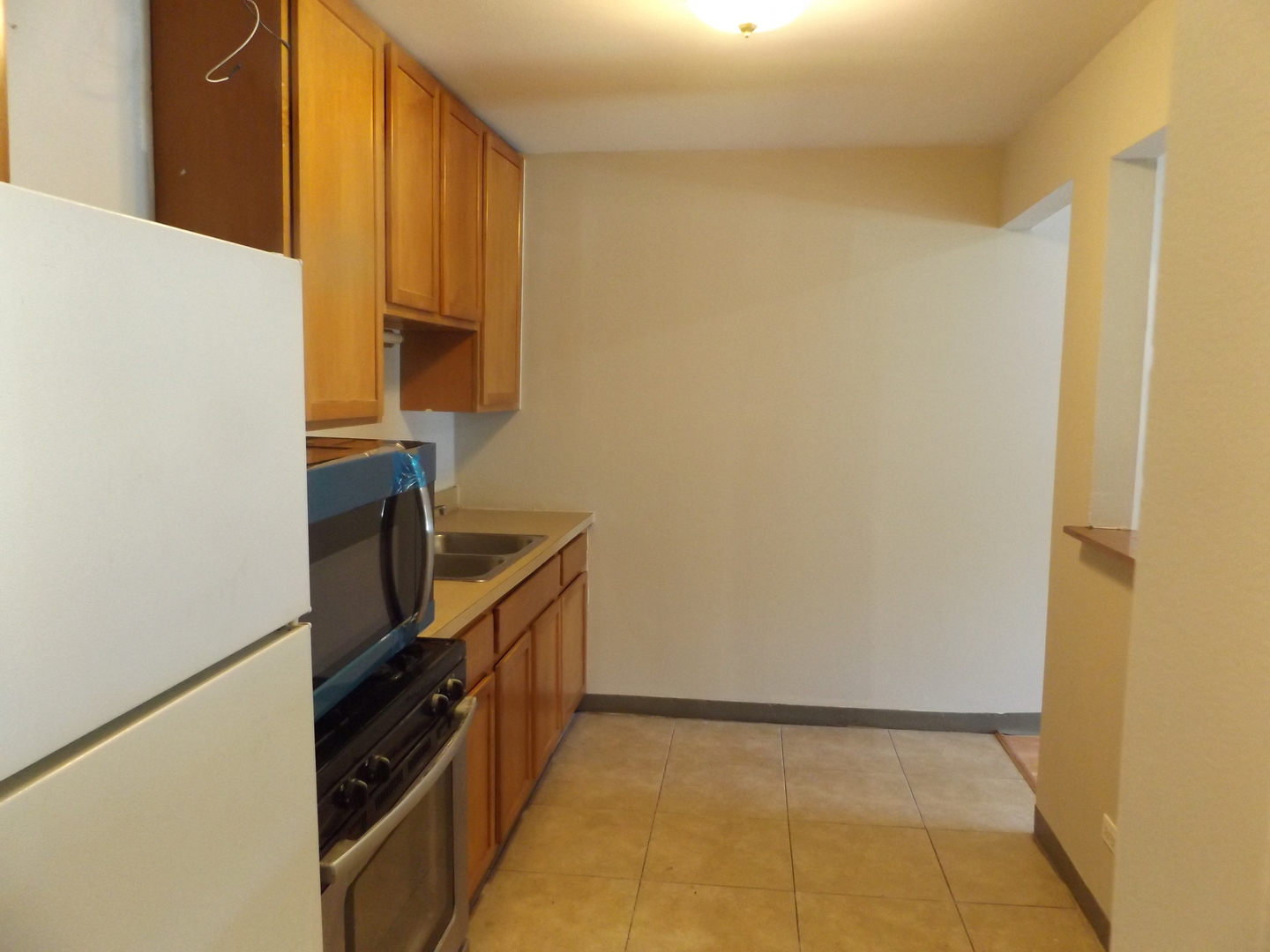 710 W Huntington Commons Road #1A, Mount Prospect, IL 60056