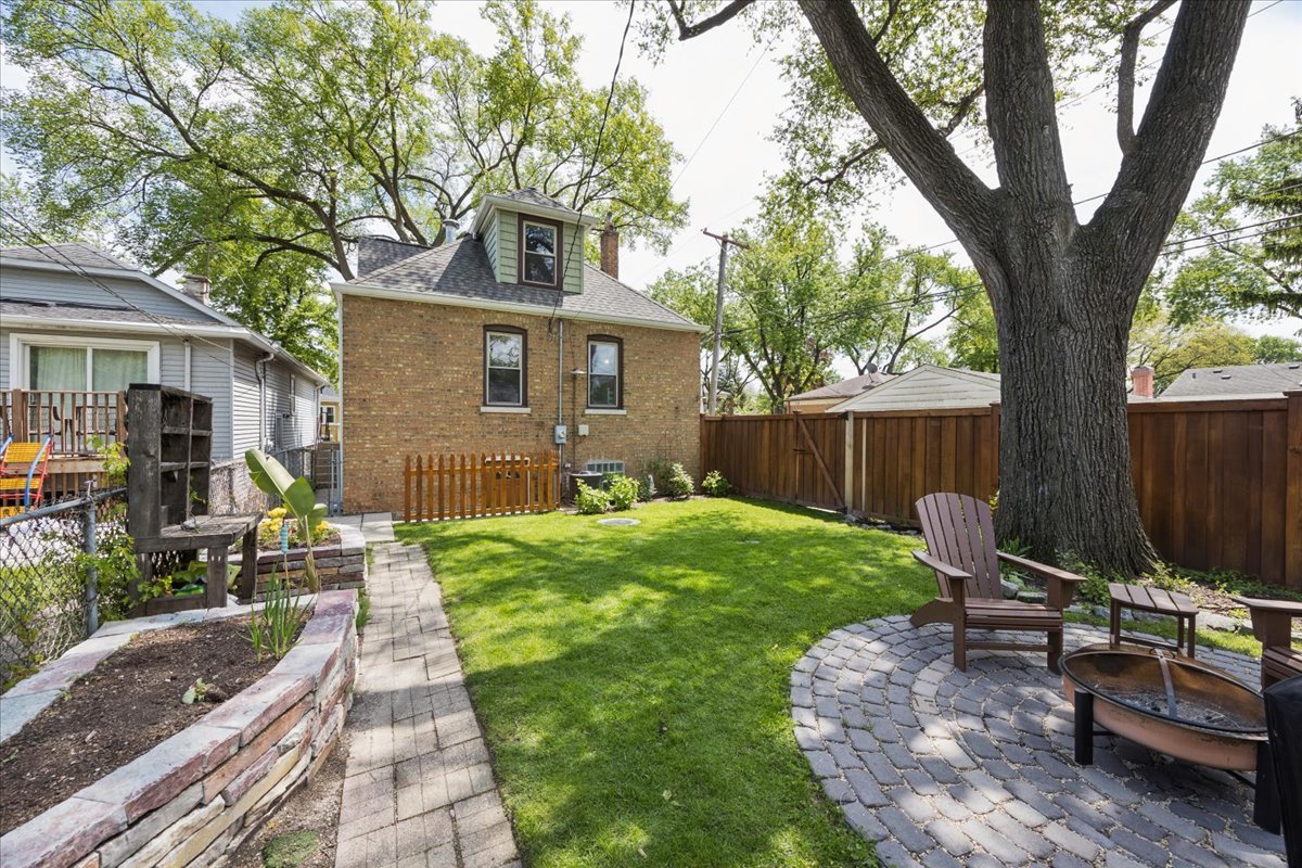 3534 Morton Avenue, Brookfield, IL 60513