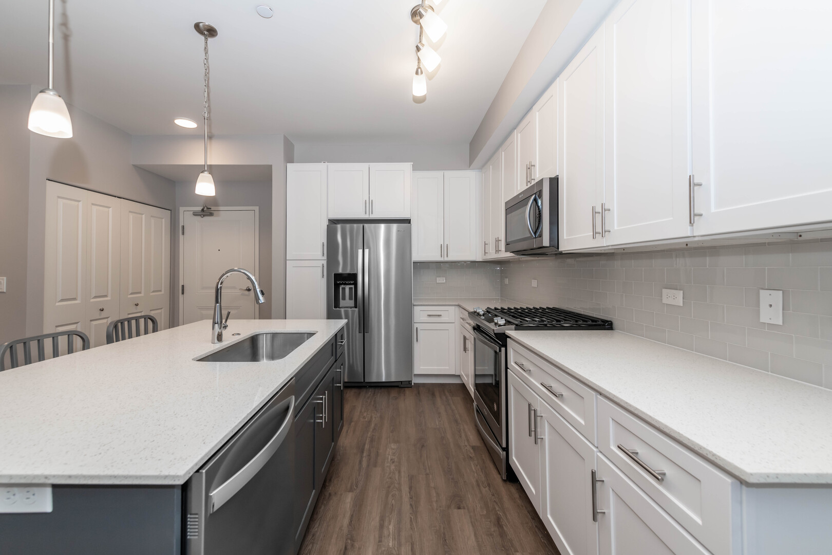 21599 W Field Court #5-203, Deer Park, IL 60010