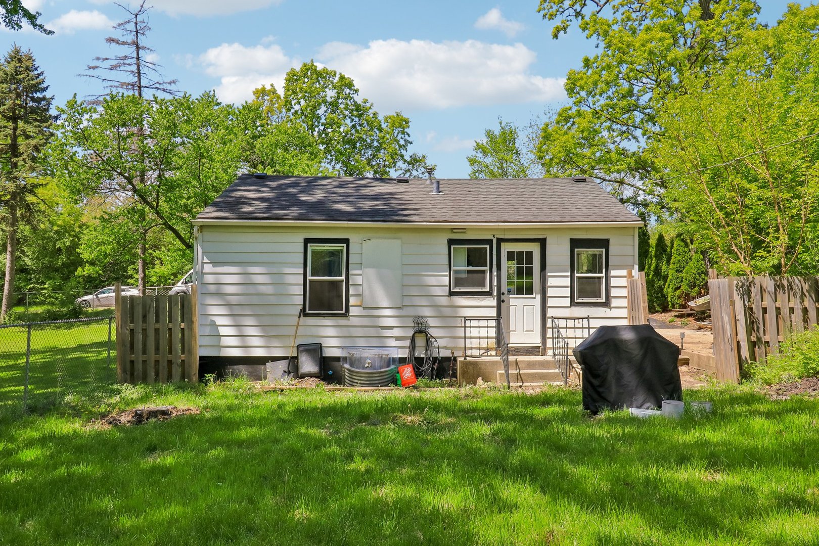 37073 N Antonio Avenue, Lake Villa, IL 60046
