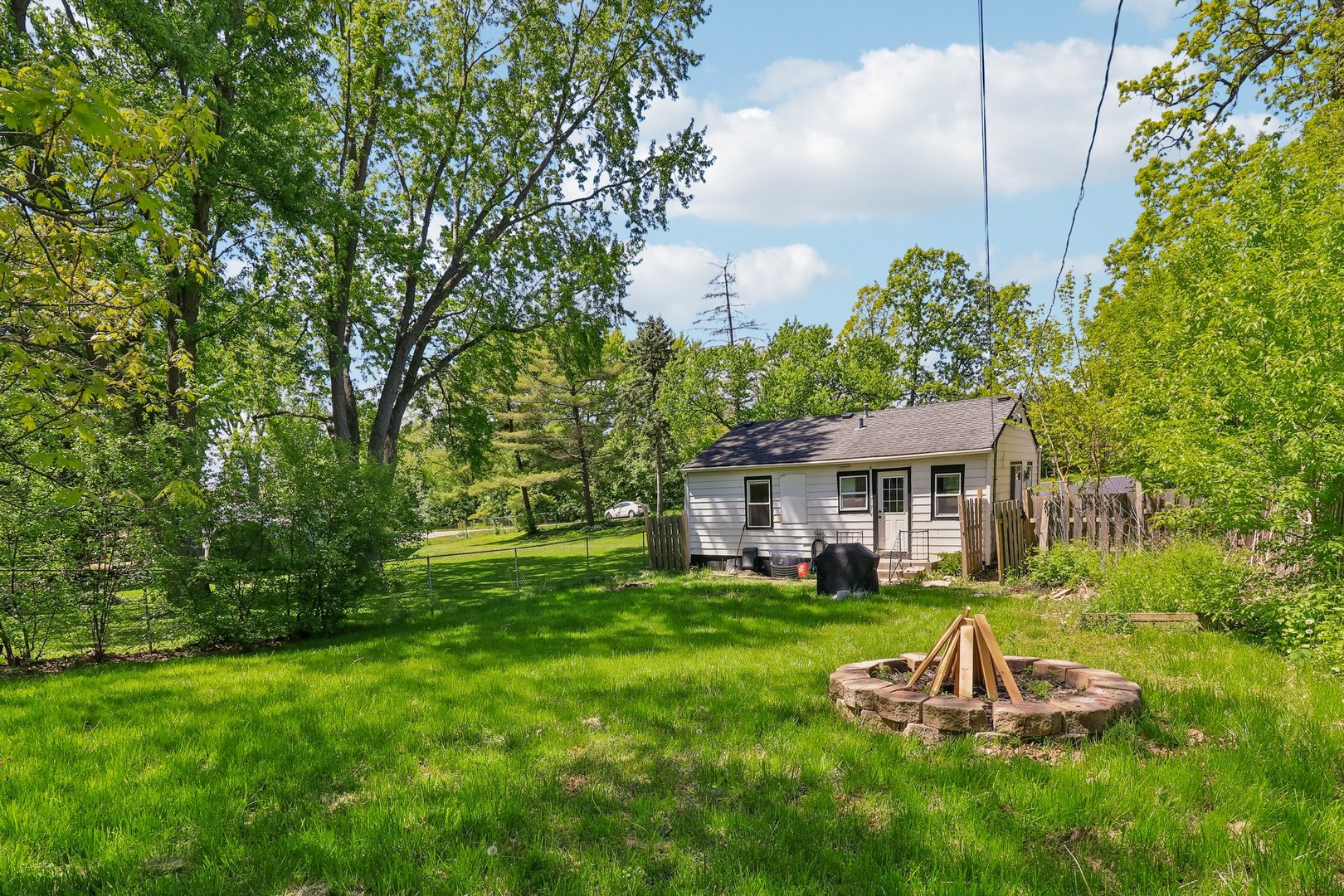 37073 N Antonio Avenue, Lake Villa, IL 60046