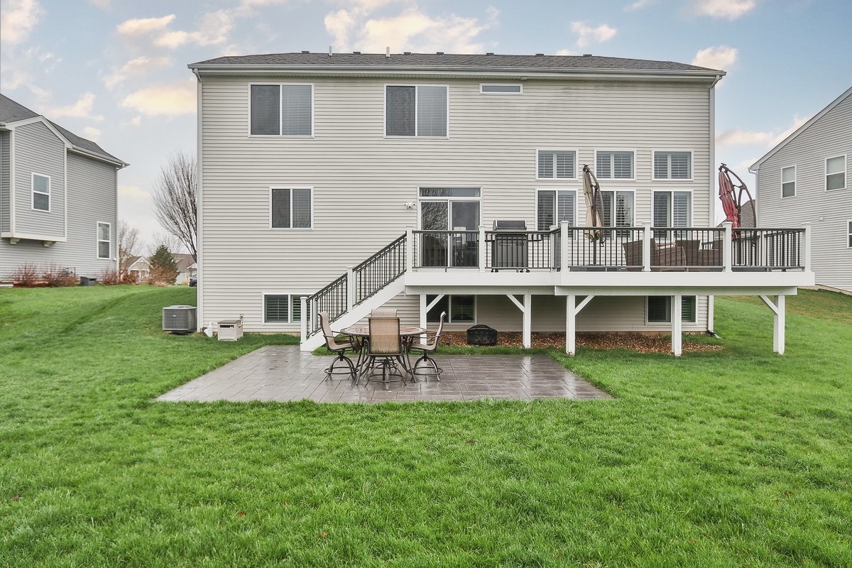 1110 Waterfront Lane, Pingree Grove, IL 60140