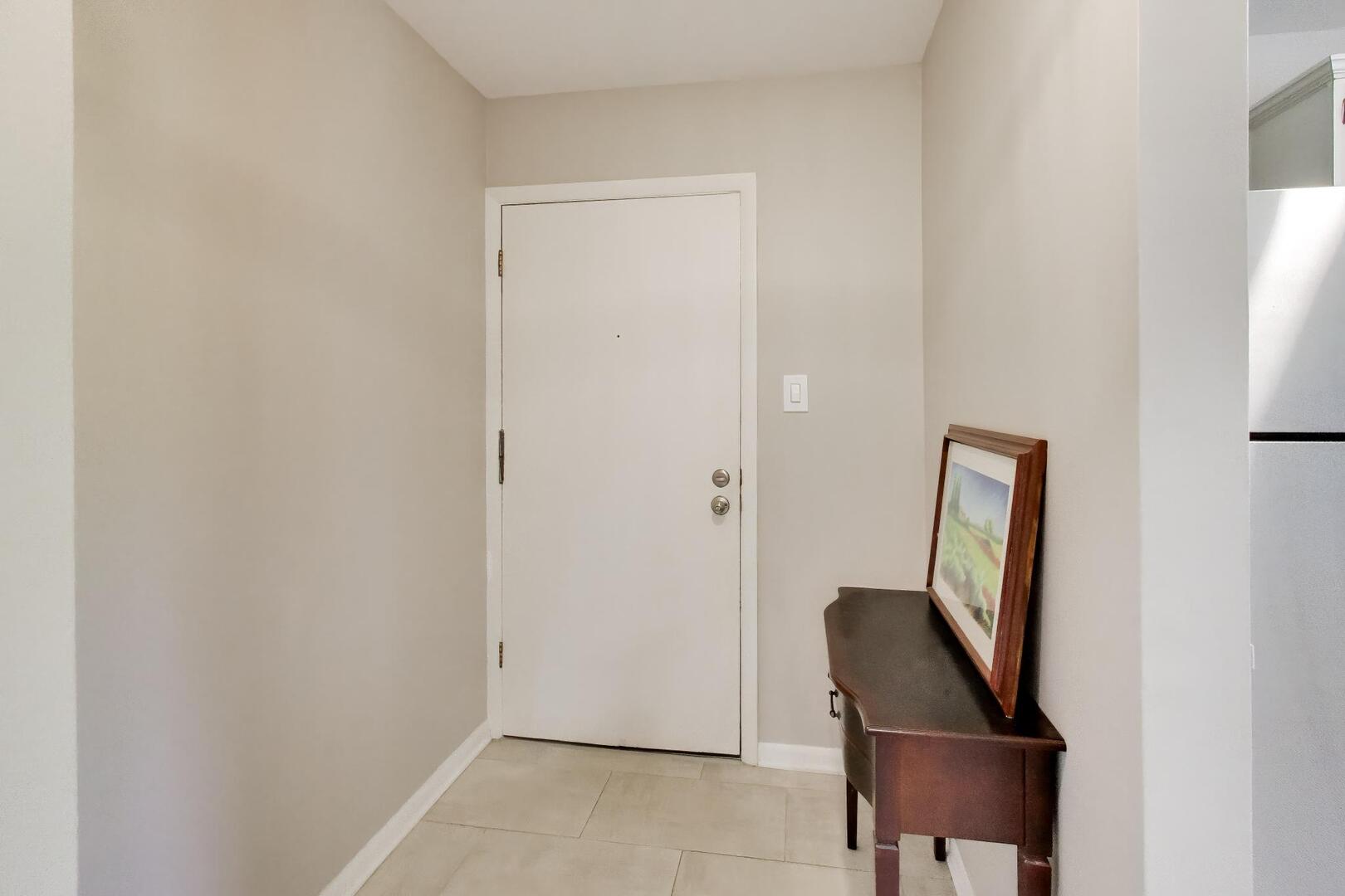 2640 N Windsor Drive #103, Arlington Heights, IL 60004