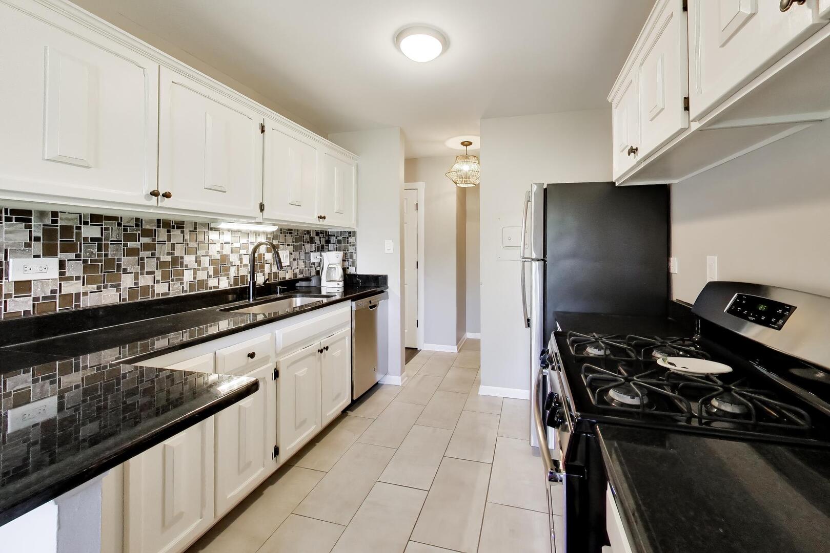 2640 N Windsor Drive #103, Arlington Heights, IL 60004