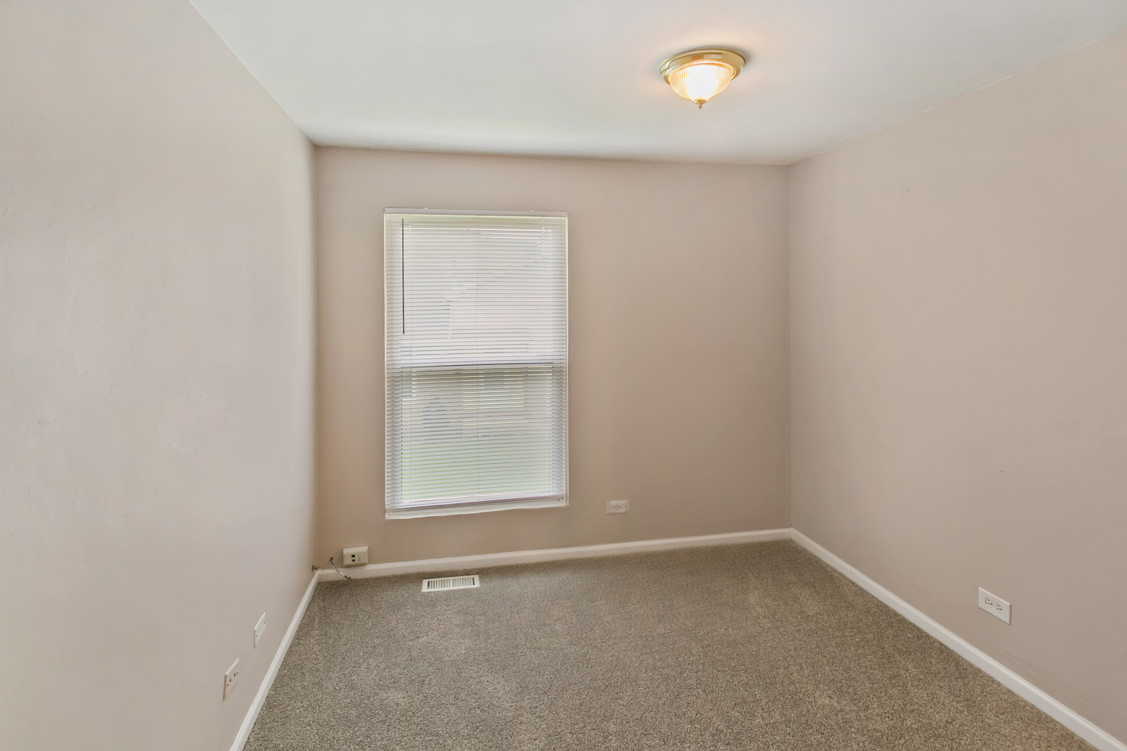 1106 Williamsburg Road, Country Club Hills, IL 60478