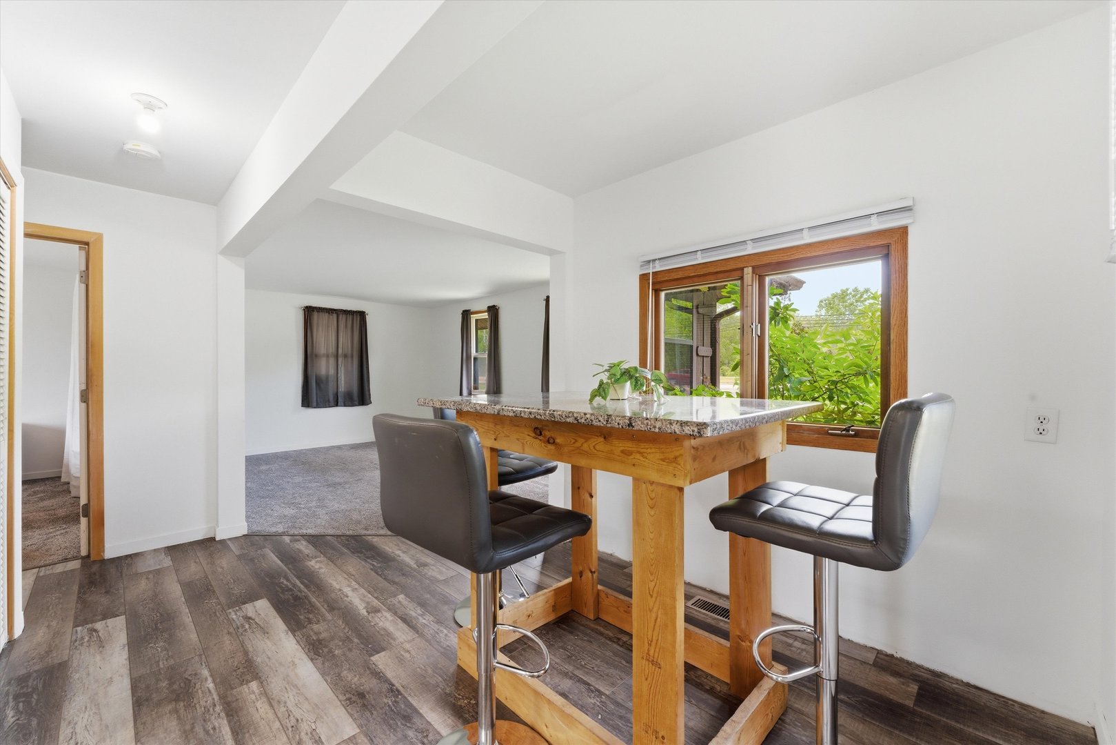 3537 N Lewis Avenue, Beach Park, IL 60087