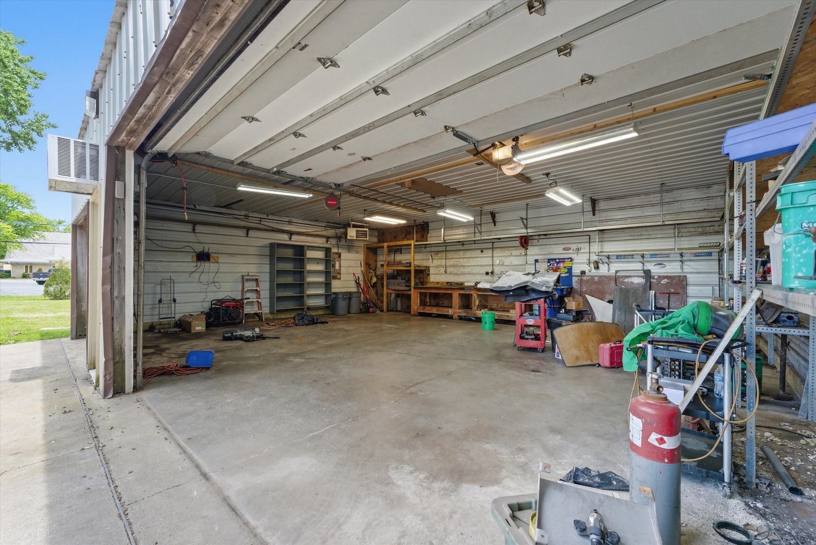 3537 N Lewis Avenue, Beach Park, IL 60087