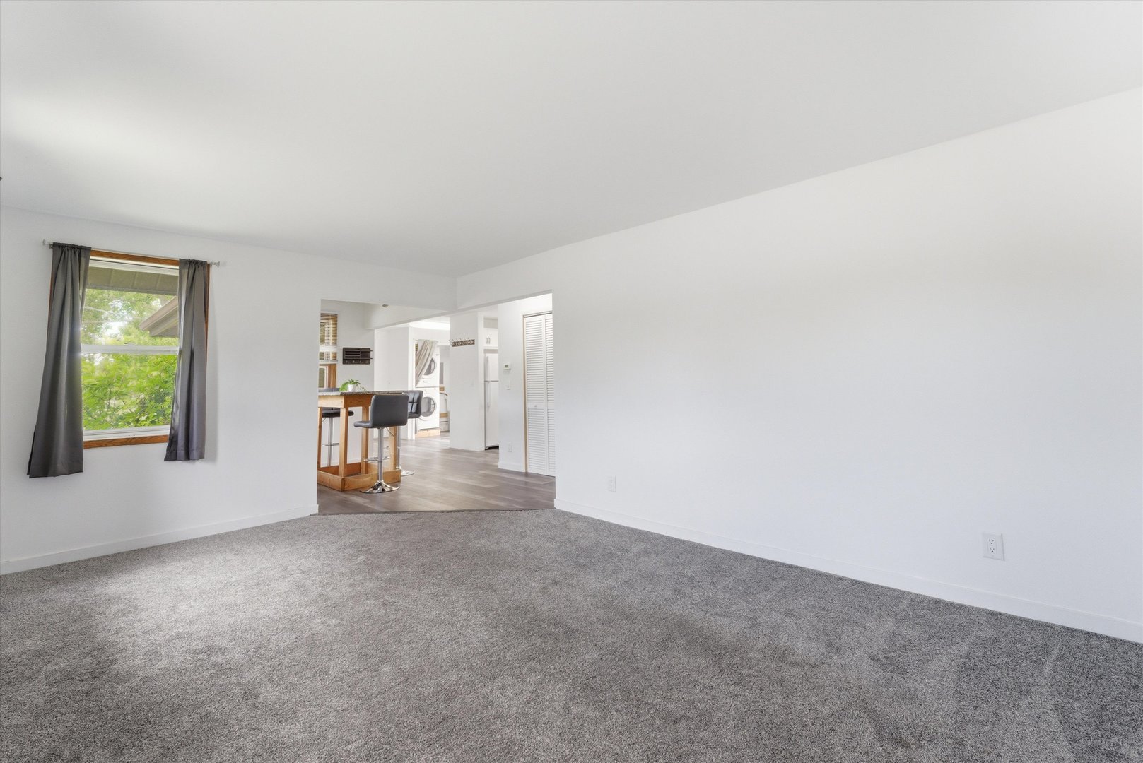 3537 N Lewis Avenue, Beach Park, IL 60087