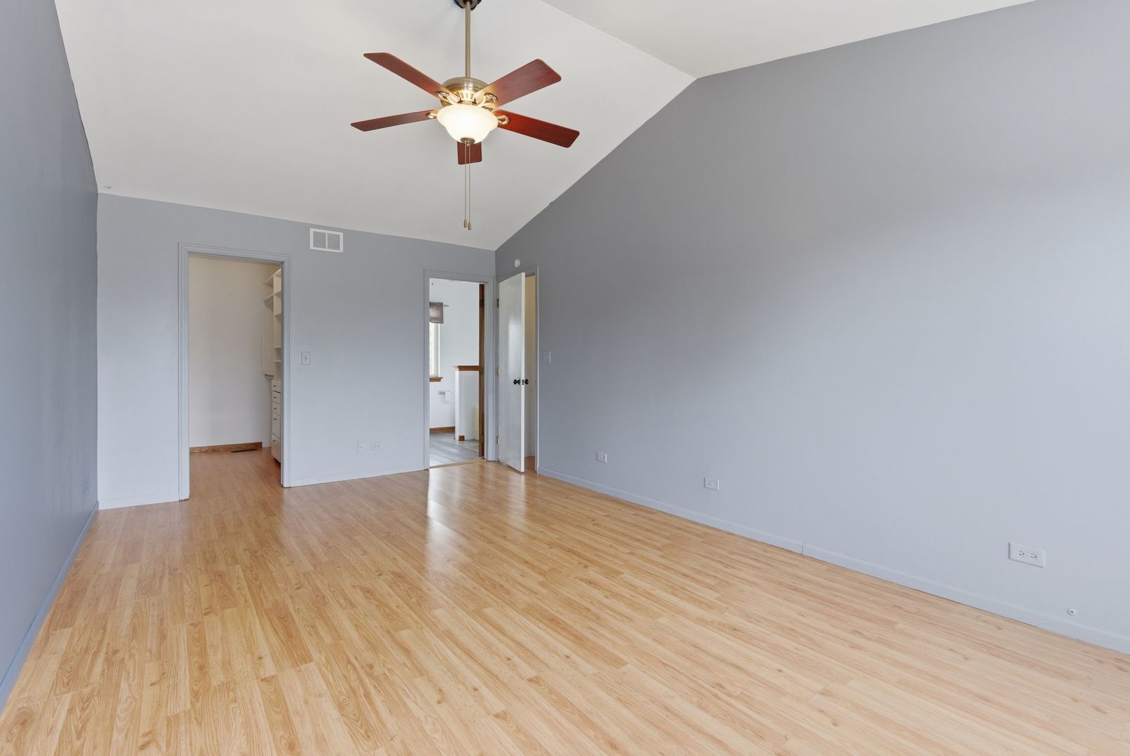 5313 Briarfield Lane, Lake In The Hills, IL 60156