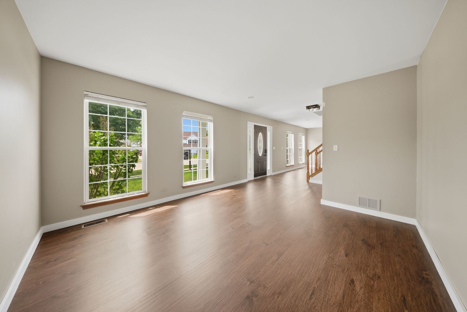 5313 Briarfield Lane, Lake In The Hills, IL 60156