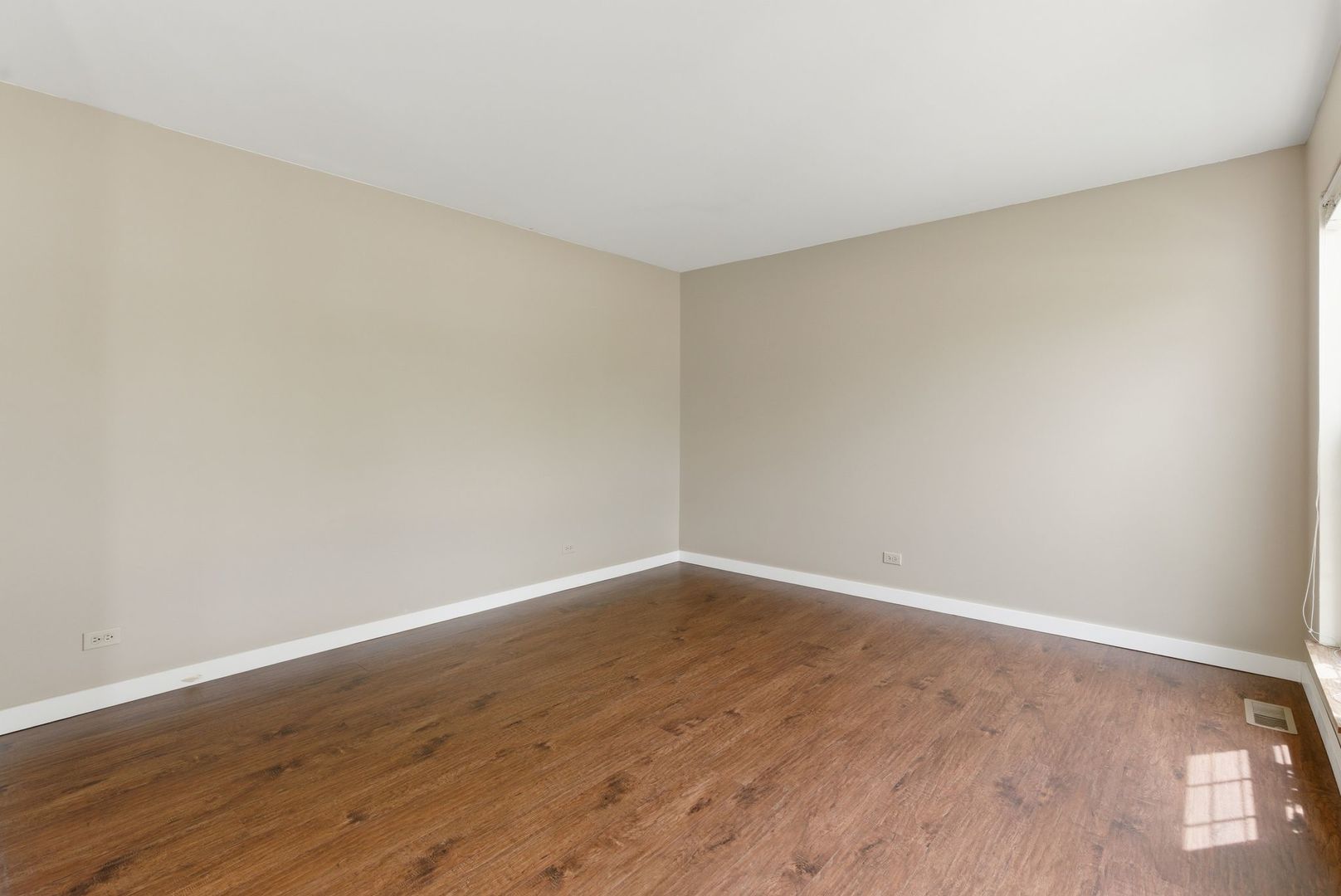 5313 Briarfield Lane, Lake In The Hills, IL 60156