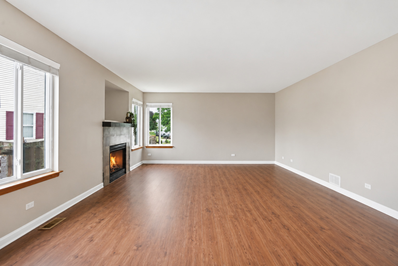 5313 Briarfield Lane, Lake In The Hills, IL 60156