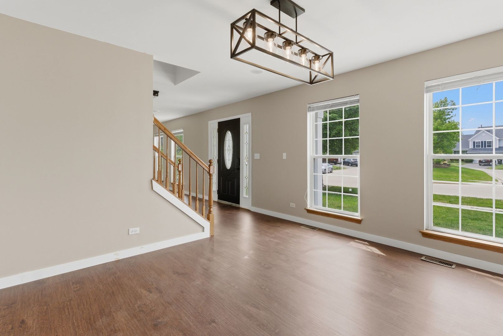 5313 Briarfield Lane, Lake In The Hills, IL 60156