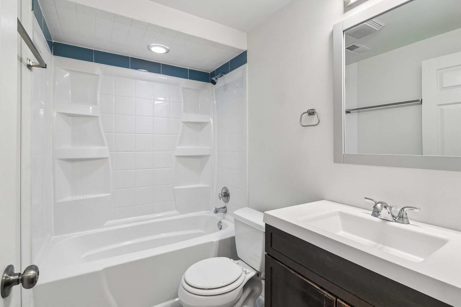 207 N Idlewild Avenue, Mundelein, IL 60060