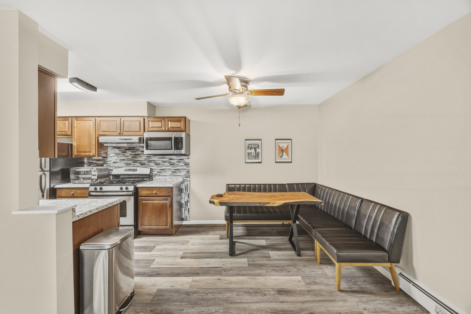 1198 ROYAL GLEN Drive #304A, Glen Ellyn, IL 60137