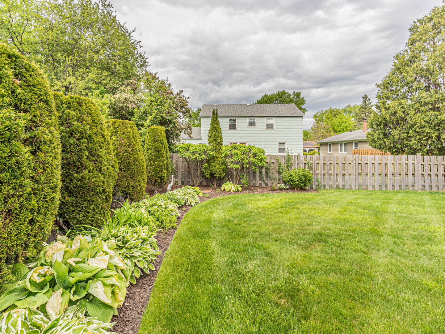 5 Knight Hill Lane, Buffalo Grove, IL 60089