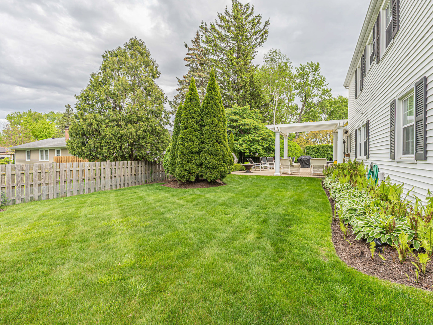 5 Knight Hill Lane, Buffalo Grove, IL 60089