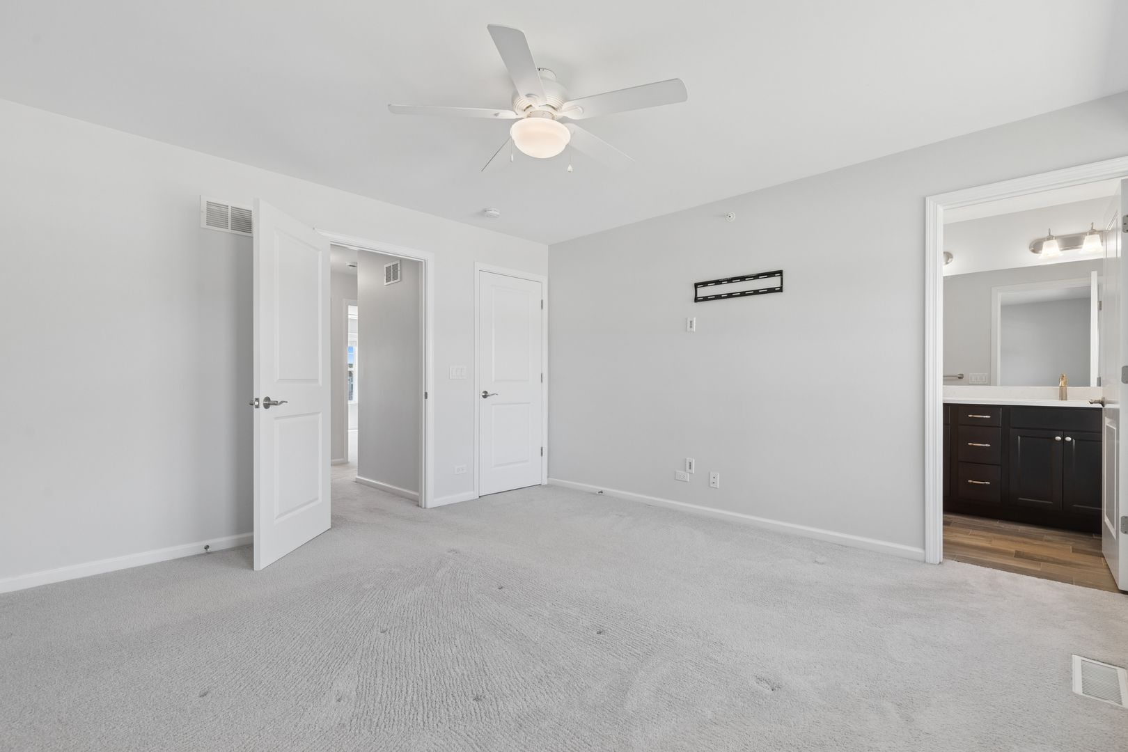 86 Lakeview Place, Lake Zurich, IL 60047
