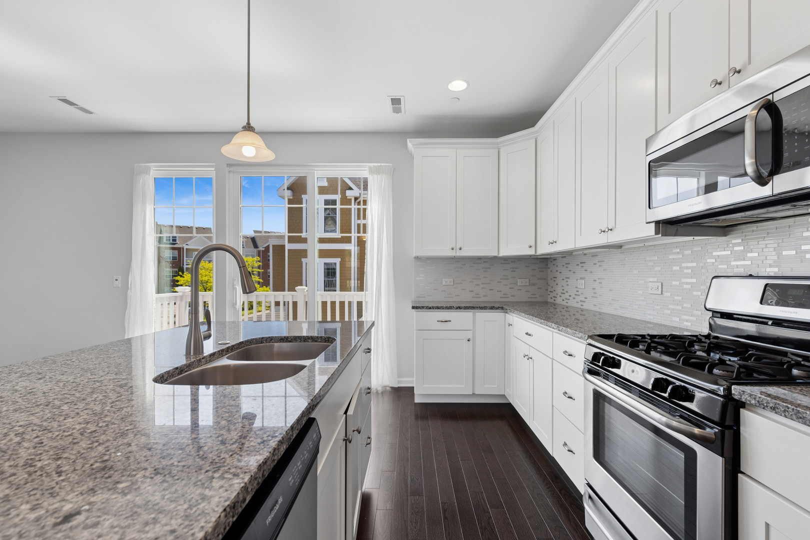 86 Lakeview Place, Lake Zurich, IL 60047