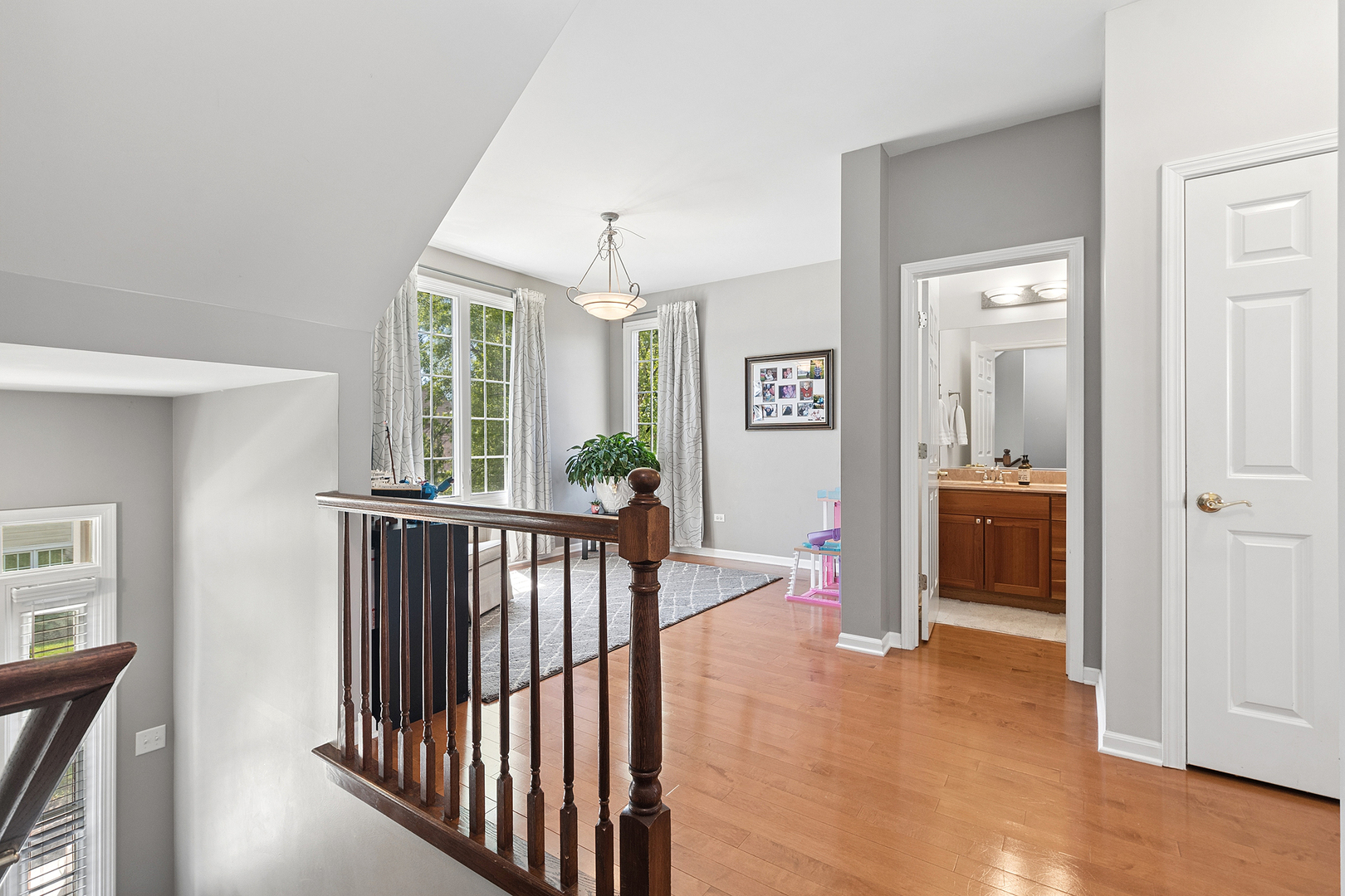 15648 Scotsglen Road, Orland Park, IL 60462